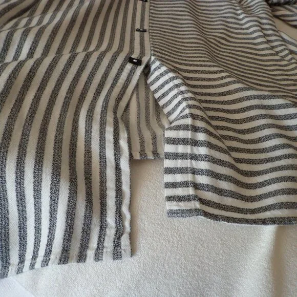 NWOT Soft Surroundings Striped Asymmetrical Tunic L Black/White Button Closure - Picture 7 of 16